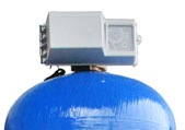Фильтр умягчитель для очистки воды от солей жесткости модель LM-17FM